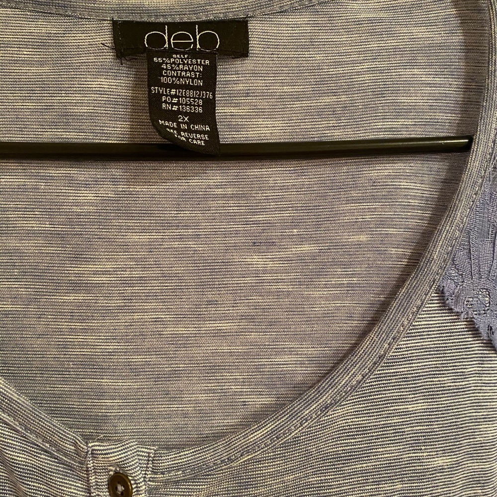 Deb shirt - Picture 3 of 3